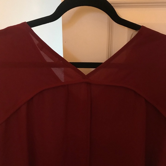 NWOT LUSH V-neck Blouse High Low Half Sleeves - Picture 6 of 8